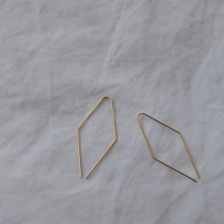 gold jill earrings