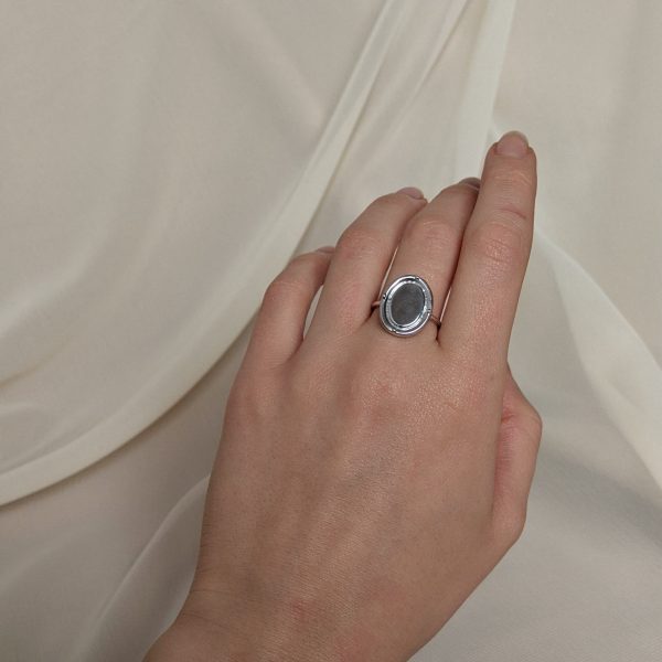 silver portrait ring