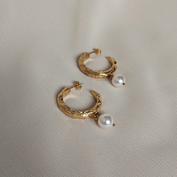 gold heirloom earrings